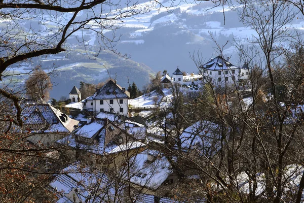 Bela Paisagem Inverno Com Vista Para Uma Aldeia Sul Tirol — Fotografia de Stock