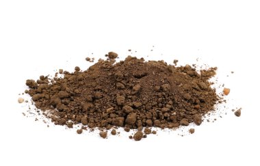 Beyaz arka plan üzerinde izole yığın toprak