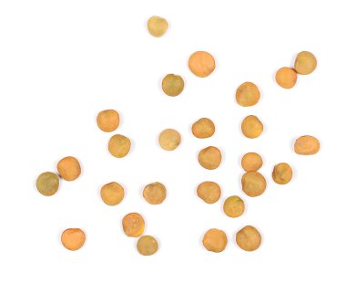 Beyaz arkaplanda izole edilmiş mercimek