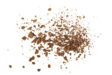 Beyaz arka plan üzerinde izole kazık Kuru toprak