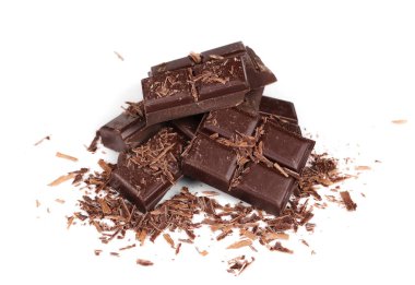 Beyaz izole kıyılmış çikolata