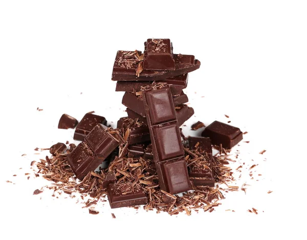 Chocolate picado aislado en blanco —  Fotos de Stock