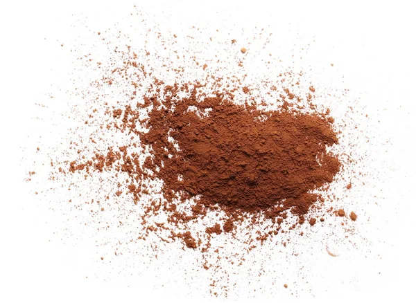 Polvo de cacao de pila aislado sobre fondo blanco —  Fotos de Stock