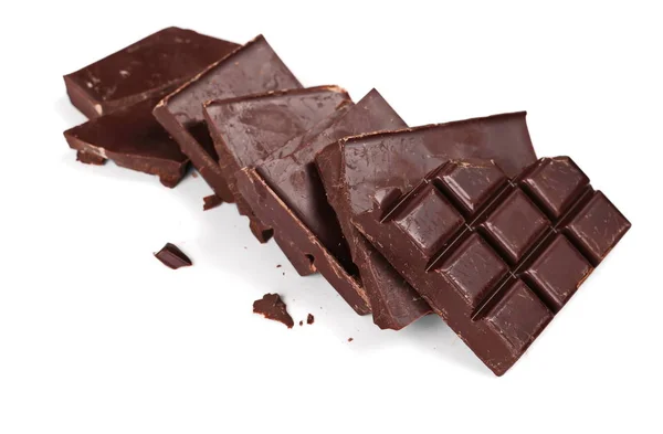 Barras de chocolate isoladas no fundo branco — Fotografia de Stock
