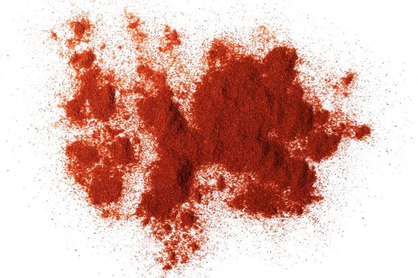 Σωρός από κόκκινη πάπρικα σκόνη που απομονώνονται σε λευκό — Φωτογραφία Αρχείου