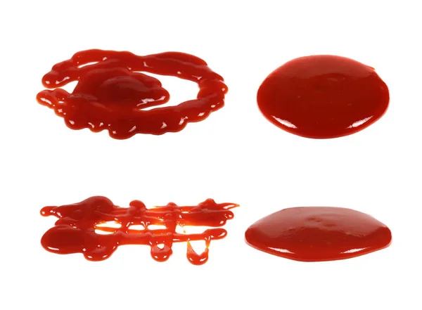 Set red ketchup splashes isolado no fundo branco, textura de purê de tomate — Fotografia de Stock