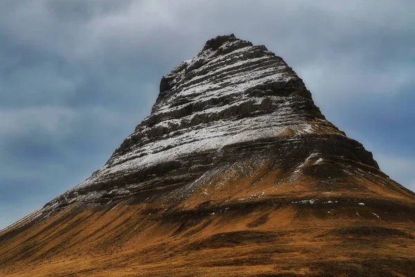 Snaefellsnes 반도, 아이슬란드 서쪽에 Kirkjufell 산 (산 교회), — 스톡 사진