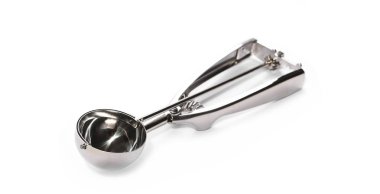 Beyaz arka plan üzerinde izole metal dondurma kaşık