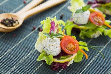 Sağlıklı pirinç Protein peynir ve kiraz domates, Sesam kanepe