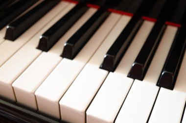 Bir piyano tuşları
