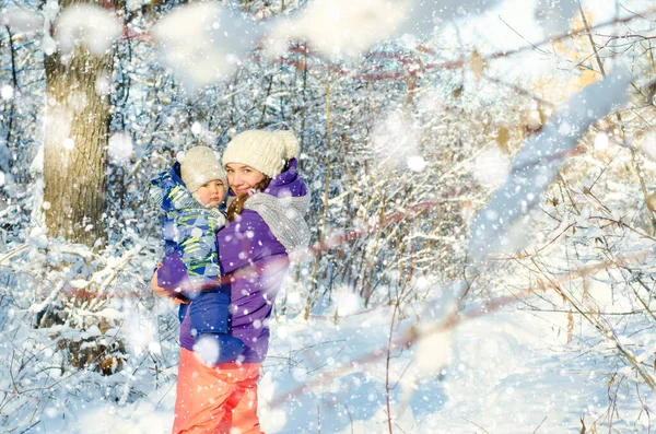 Moeder en baby — Stockfoto