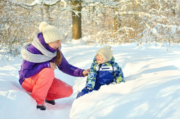 Moeder en baby — Stockfoto