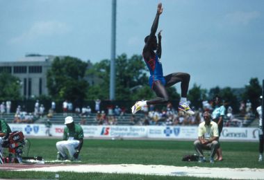 Carl Lewis havada 