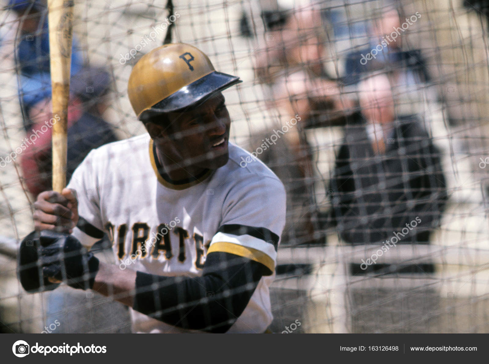 Roberto Clemente Of The Pittsburgh Pirates Stock Editorial Photo C Proshooter Roberto Clemente Of The Pittsburgh Pirates Stock Editorial Photo C Proshooter