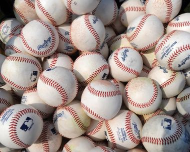 Beysbol bir Major League Baseball oyunu.