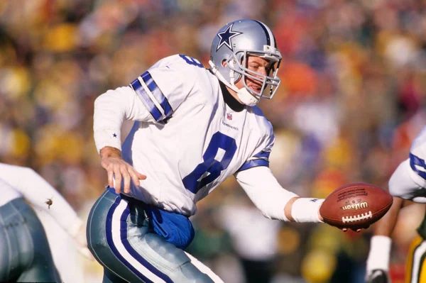 Τροία Aikman Quarterback Του Ντάλας Καουμπόηδες Στο Παιχνίδι Δράσης — Φωτογραφία Αρχείου