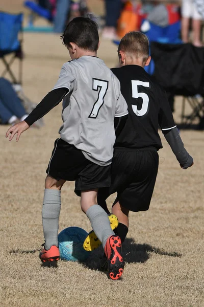 Αγόρια Ποδόσφαιρο Δράση Παιχνίδι Μεταξύ Ετών Στο Νοτιοδυτικό Τμήμα Στην — Φωτογραφία Αρχείου