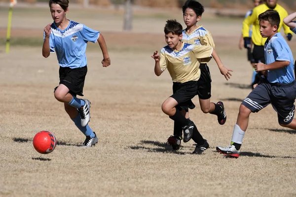 Niños Juego Fútbol Acción Entre Años Edad Parte Suroeste Los — Foto de Stock