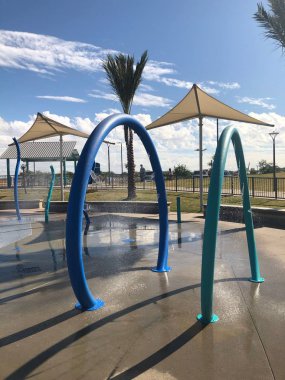 Gilbert, Arizona 'da yeni açılan çocuklar için Aqua park istasyonları.