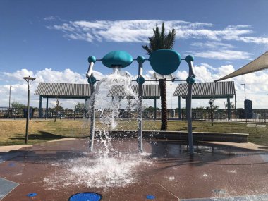 Gilbert, Arizona 'da yeni açılan çocuklar için Aqua park istasyonları.