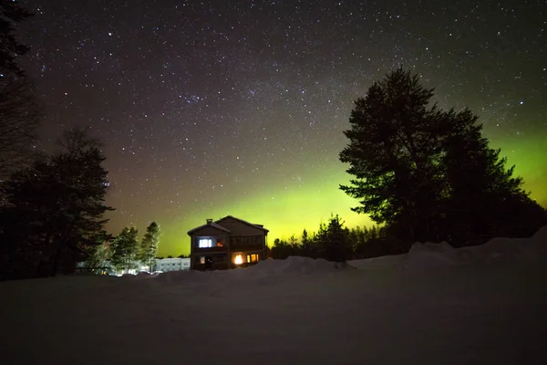 Aurora, zorza polarna, "pasori", "aurora borealis — Zdjęcie stockowe