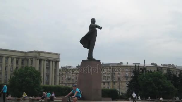 Az emlékmű a V.I. Lenin Moskovskaya téri Hyperlapse — Stock videók