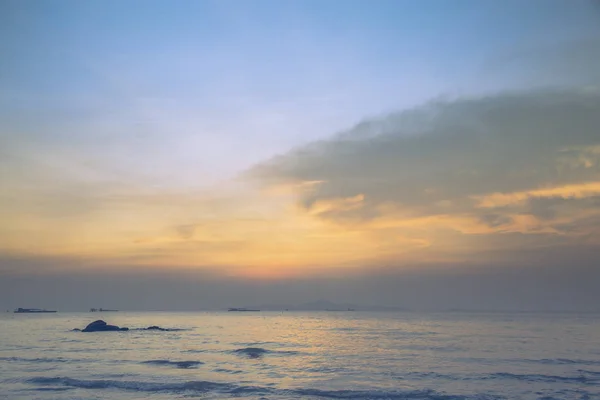 Puesta de sol en el mar —  Fotos de Stock