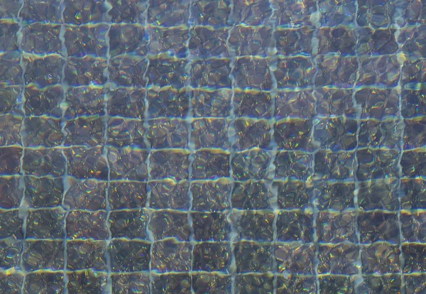 Mozaïek van keramische tegels in zwembad — Stockfoto