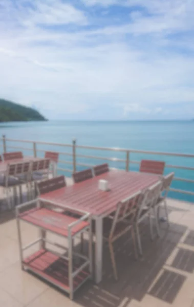 Resumen borroso de restaurante cerca del mar —  Fotos de Stock