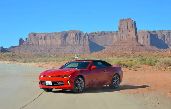 Road Trip anıt Vadisi kabile Park Utah, ABD