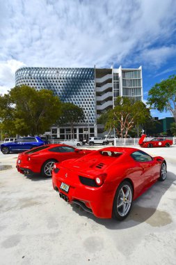 Miami, Florida Usa - 16 Şubat 2020 - Miami Concours 2020 Araba Fuarı 'nda Kırmızı Ferrari