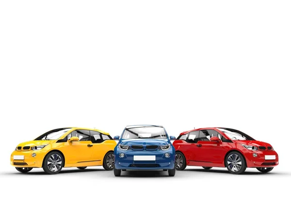 Sárga, kék és piros gazdasági autók — Stock Fotó