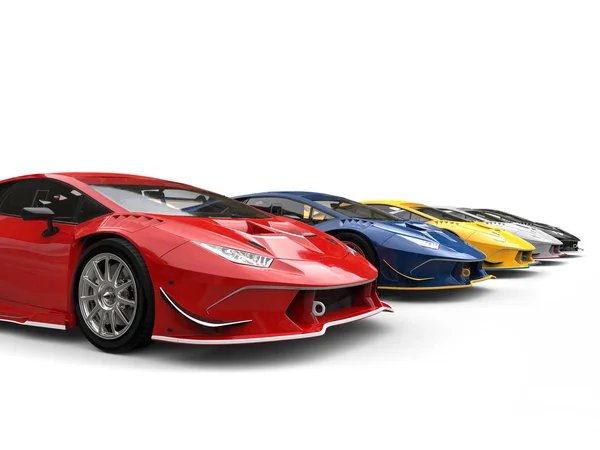 Fila de super carros em várias cores — Fotografia de Stock