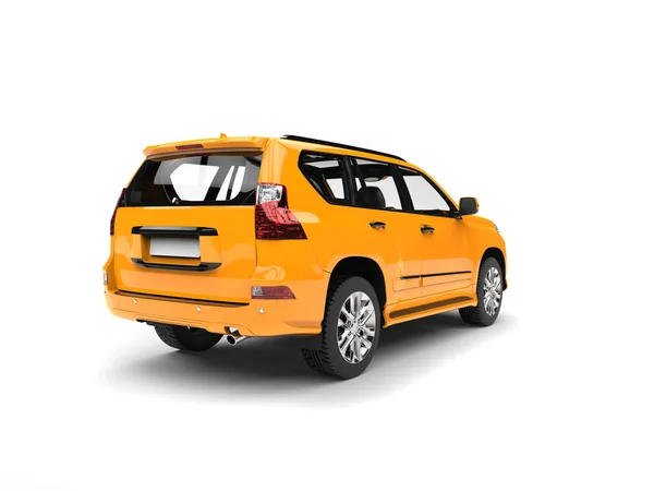 SUV moderno amarillo dorado - plano de estudio - vista trasera —  Fotos de Stock