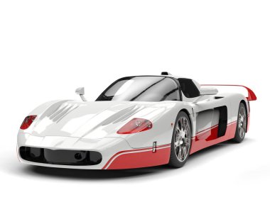 Beyaz konsept süper bir araba ile kırmızı detaylar - studio vurdu