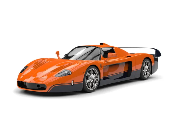 Помаранчева концепція гонки супер автомобіль з чорними декалями 3D ілюстрація — стокове фото