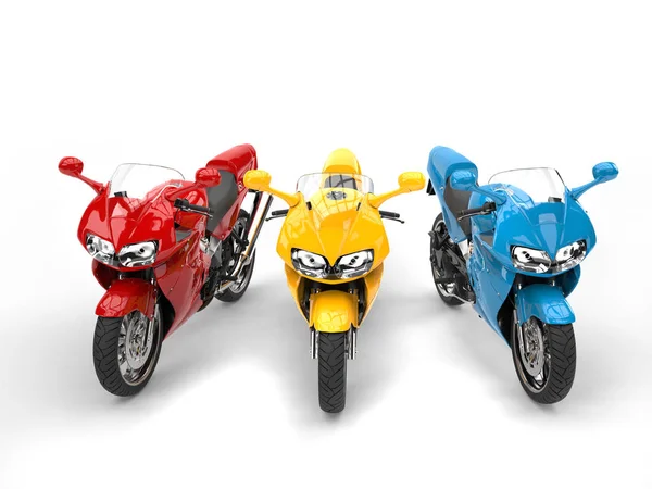 Bicicletas super esportivas modernas vermelhas, amarelas e azuis - vista frontal superior — Fotografia de Stock