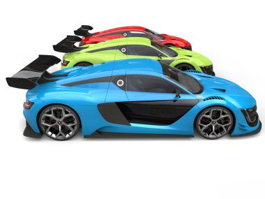 Mavi, yeşil ve kırmızı harika süper arabalar - yan görünüm