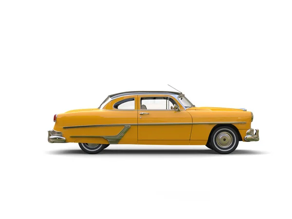 Carro vintage amarelo bonito - vista lateral — Fotografia de Stock