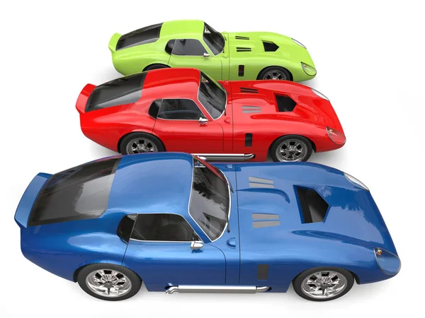 Vintage spor arabalar - kırmızı, yeşil ve mavi - yan yana