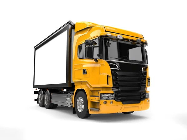 Gele moderne zwaar transport truck — Stockfoto
