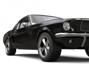 Gece yarısı korkunç siyah Amerikalı eski model kas araba - ön tekerlek portre vurdu