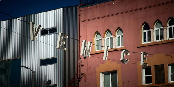 Venice Beach boardwalk entrance in Venice California — Stock Photo, Image