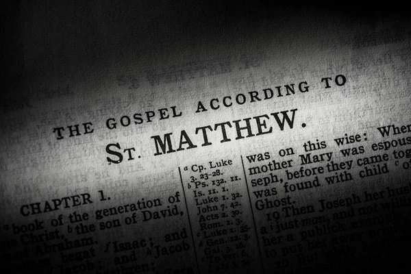 El libro de Mateo en la versión King James de la Biblia Imagen de stock
