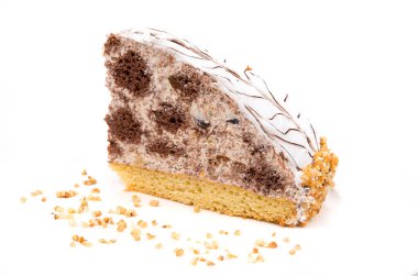 Kuru erikli ve izole edilmiş arka planda ekşi kremalı ev yapımı kek.