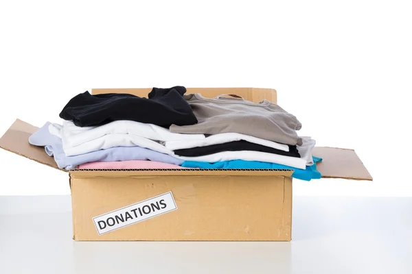 Caixa de doação de roupas — Fotografia de Stock
