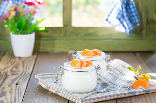 Natural yogurt of mandarins — Stock Photo, Image