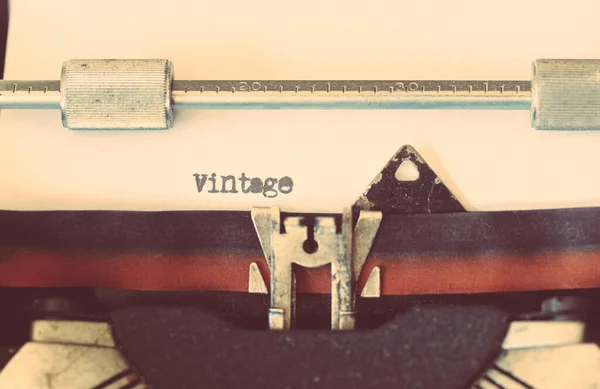 Vintage Typemachine Met Een Tekst Die Vintage Zegt — Stockfoto