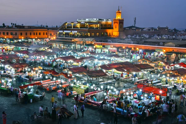 Jemaa el-Fnaa square in Medina of Marrakesh, Morocco — Stock Photo, Image