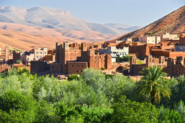 Antigua arquitectura bereber cerca de la ciudad de Tamellalt, Marruecos — Foto de Stock